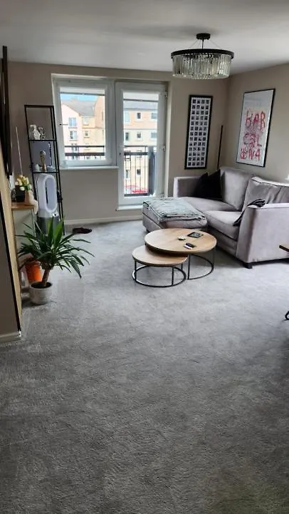 Modern Room In A Flat Near Haymarket Edimburgo 0*,